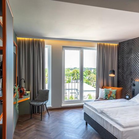 Loginn Hotel Berlin Airport ภายนอก รูปภาพ