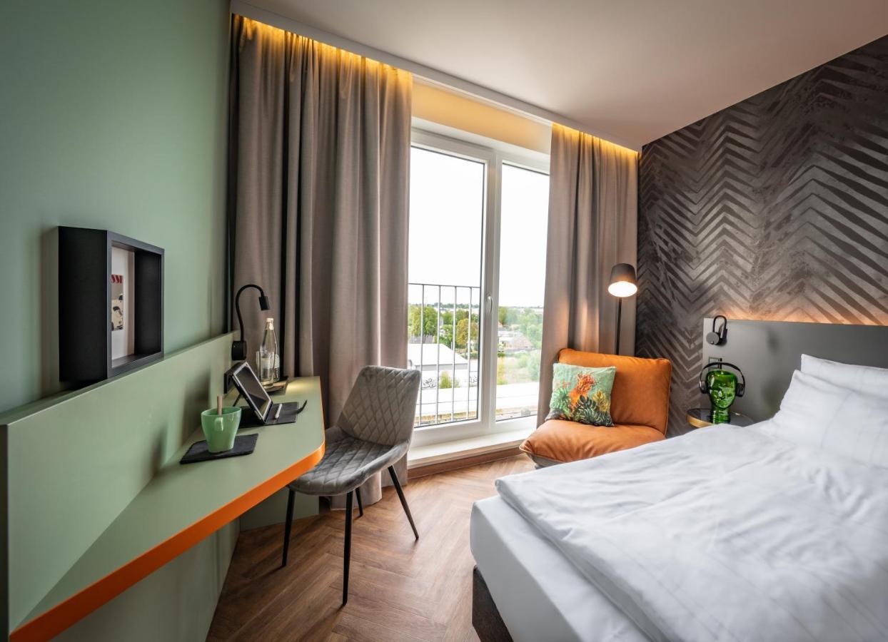 Loginn Hotel Berlin Airport ภายนอก รูปภาพ