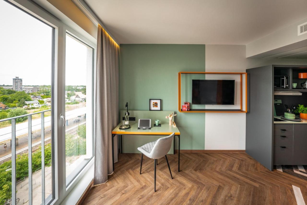 Loginn Hotel Berlin Airport ภายนอก รูปภาพ