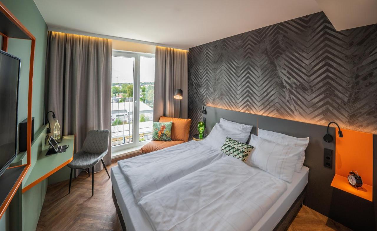 Loginn Hotel Berlin Airport ภายนอก รูปภาพ