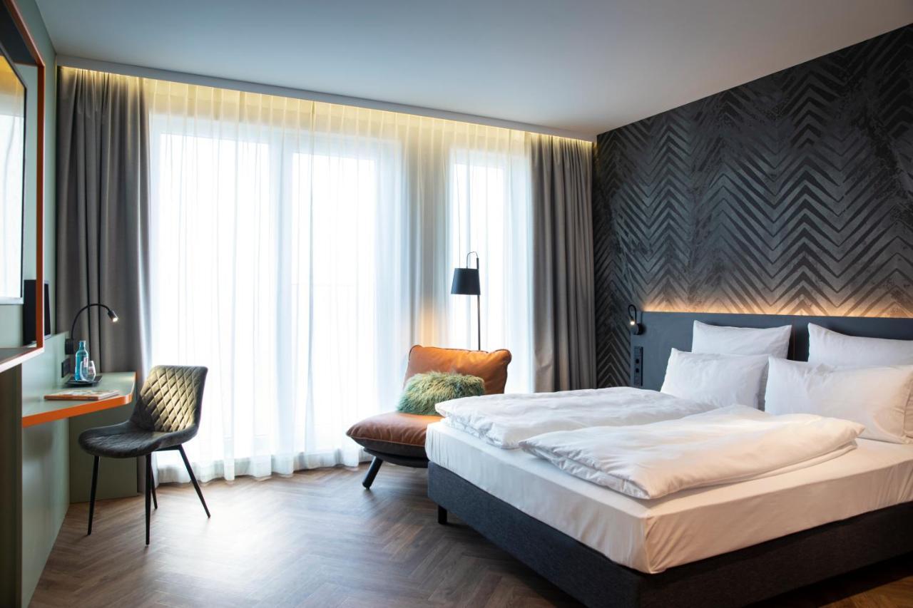 Loginn Hotel Berlin Airport ภายนอก รูปภาพ