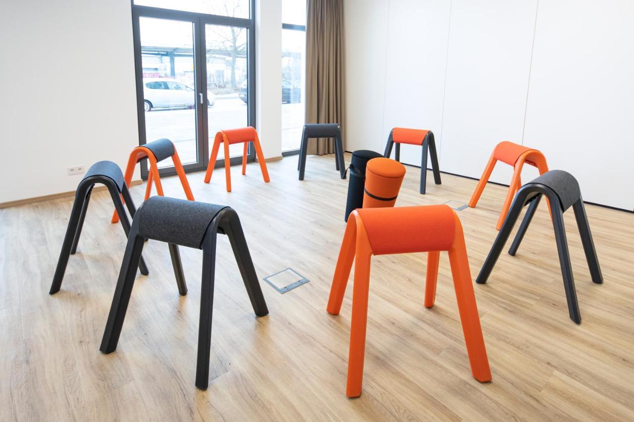 Loginn Hotel Berlin Airport ภายนอก รูปภาพ